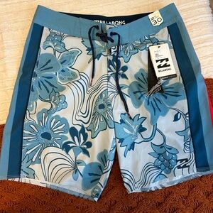 Billabong Swim trunks NWT sz 30